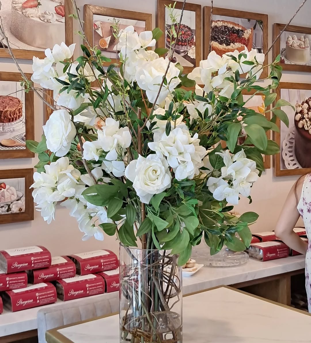 Bugambilias y rosas